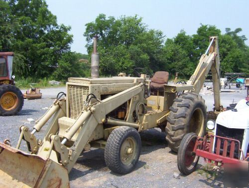 International 3514 backhoe fixer upper no 