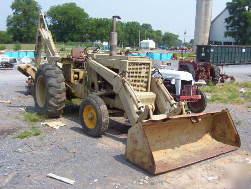 International 3514 backhoe fixer upper no 