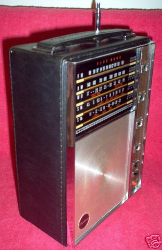 Vintage airline transistor shortwave marine band radio