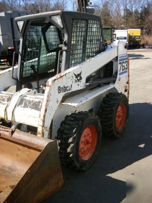 2001 bobcat 763 skid steer loader. low hour machine