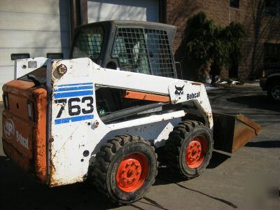 2001 bobcat 763 skid steer loader. low hour machine