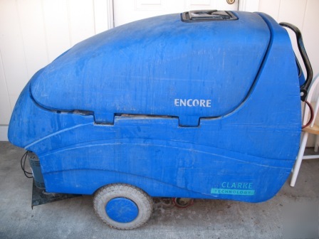 Clarke encore auto scrubber floor cleaner l class 33