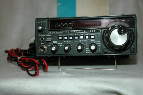 Nice yaesu ft-707 transceiver with mic, cord, manual