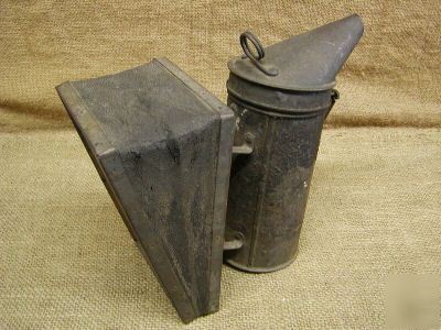 Vintage bee smoker A1 root co. antique smoker keeper