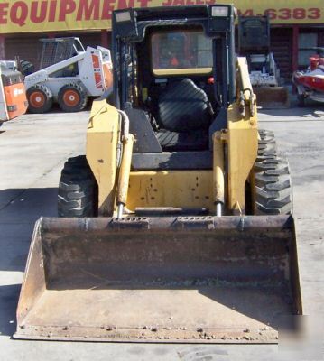 New deere 8875 skid steer loader. engine w/ warranty