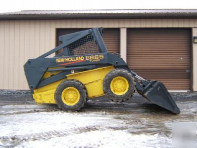 New holland LX865 farm tractor skid steer loader