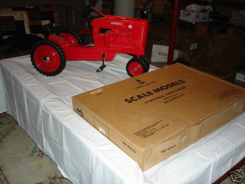 1998 scale farmall m pedal tractor