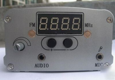 6 watt fm radio transmitter- mic input and powerful