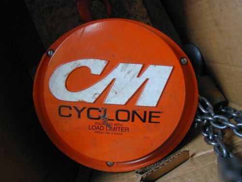 Cyclone 1/2 T0N pull chain hoist fast smooth lifts