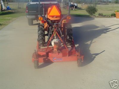 Kubota B6200 tractor with finish mower