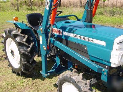 Mitsubishi compact tractor 4CYL diesel 4WD 31HP loader