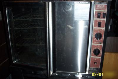 Dcs convection oven half size 1 deck sendoffer