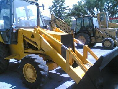 Jcb 3CX backhoe loader - no 