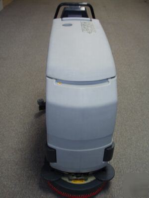 Commercial industrial advance 5321D automatic scrubber