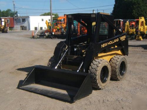 New holland LX665 farm tractor skid steer loader