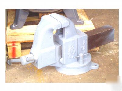 Columbian #206 M2 bench vise-6