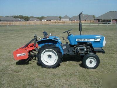 Mitsubishi D1500 ii compact tractor with box blade