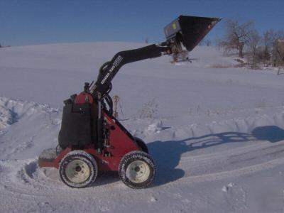 Skid loader skid steer skidsteer skidloader toro dingo 