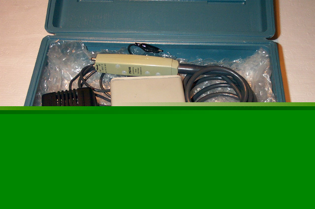 Tektronix P6046 probe with amplifier and power supply