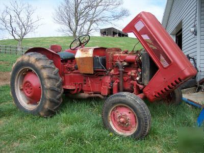 B275 international farm tractor