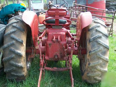 B275 international farm tractor