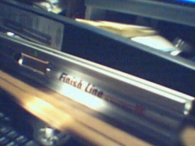 Finish line 100 laser level