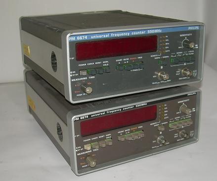 Lot of 2) pm 6674 universal frequency counter 550MHZ