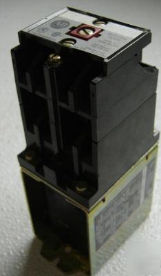 New allen bradley dc relay 700DC-P800Z24 type p