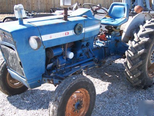 Ford 3000 tractor compare to 8N & 9N solid tractor