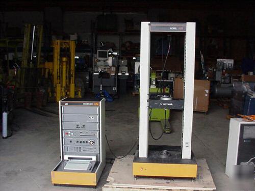 Instron 1122 tensile tester