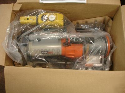 New warn works 3200AC-r utility winch in box 