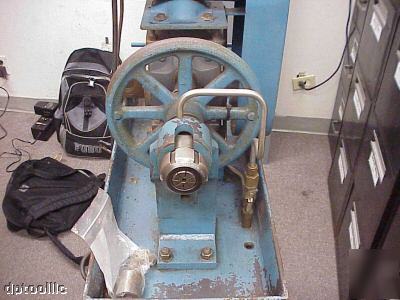 Autoclave coning & threading machine 1988 model