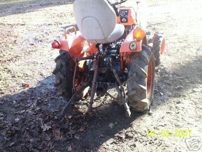 B7200 4 wheel drive kubota 25 anniversary tractor