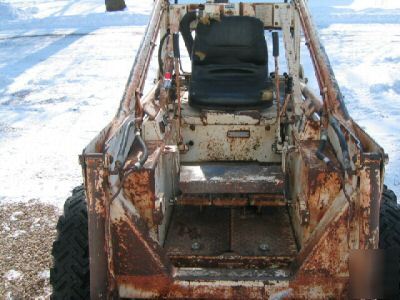 Bobcat M500 skid loader - low 