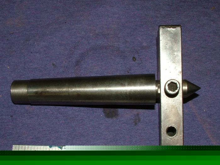 Dead center for dividing head