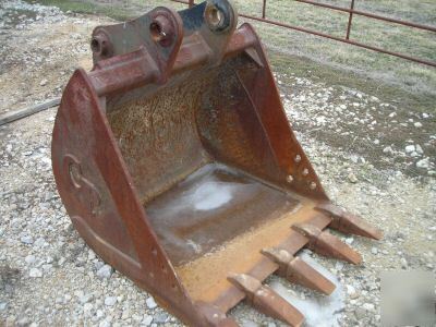 Kobelco SK135 excavator bucket cp 42