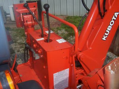 Kubota L35 backhoe
