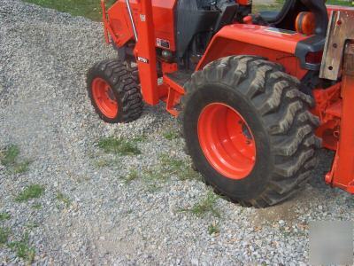 Kubota L35 backhoe