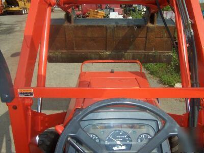 Kubota L35 backhoe