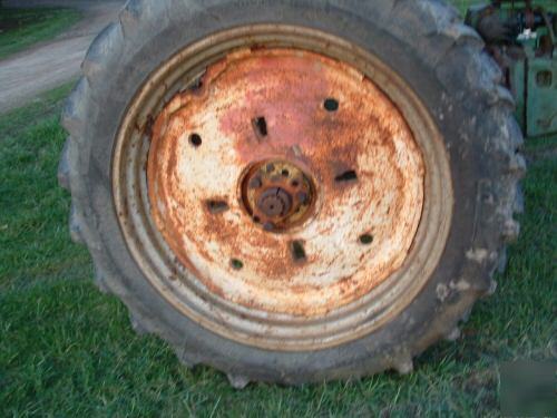 Restorable 1948 john deere model b