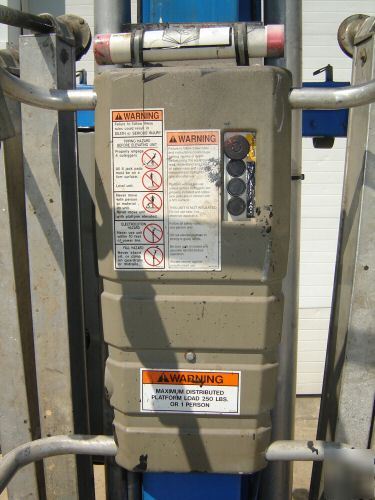 Upright personnel boom man lift scissor manlift aerial 