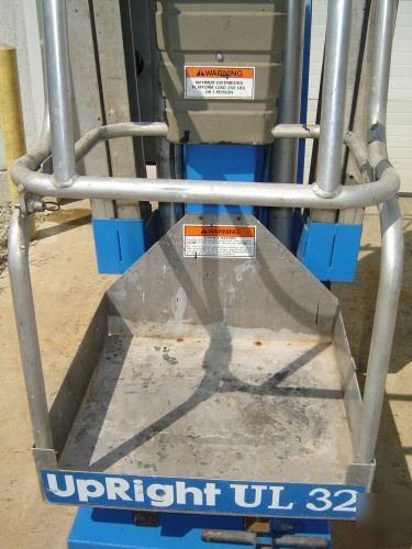 Upright personnel boom man lift scissor manlift aerial 