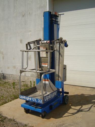 Upright personnel boom man lift scissor manlift aerial 