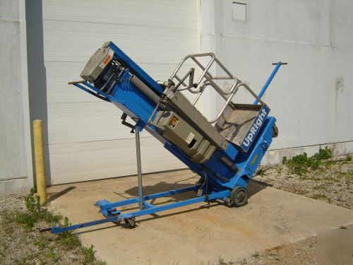 Upright personnel boom man lift scissor manlift aerial 