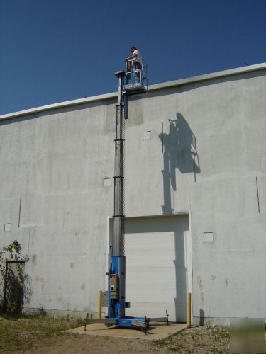 Upright personnel boom man lift scissor manlift aerial 