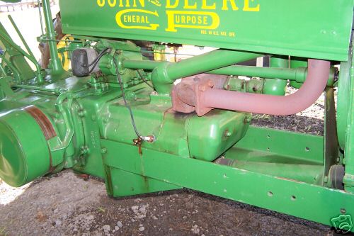 1935 john deere a unstyled tractor... good shape . tx