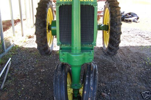 1935 john deere a unstyled tractor... good shape . tx