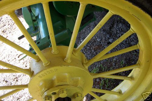 1935 john deere a unstyled tractor... good shape . tx