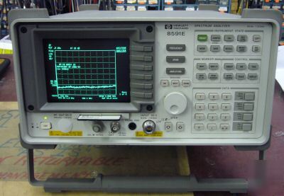 Hp 8591E spectrum analyzer option 021 9KHZ- 1.8GHZ