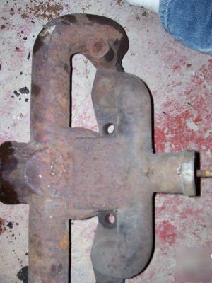 Farmall f 20 f-20 manifold in good condition